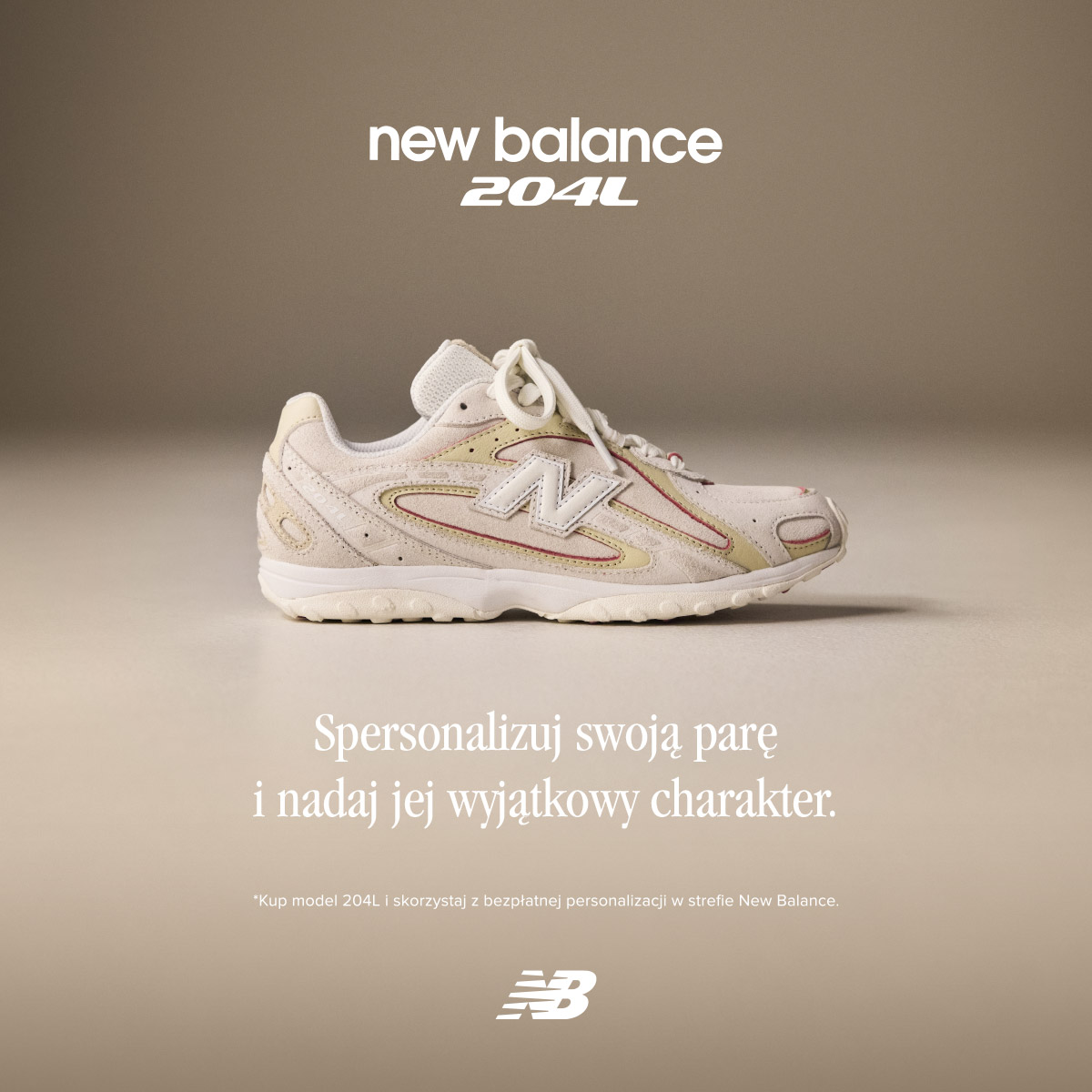 <p><strong>5 września, godz. 12:00–20:00</strong>&nbsp;zapraszamy do salonu New Balance w Złotych Tarasach na wyjątkowe wydarzenie, podczas którego będzie można poznać najnowszy model&nbsp;<strong>204L</strong>&nbsp;i nadać mu zupełnie indywidualny charakter.</p><p>204L to nowoczesna, smukła sylwetka inspirowana klasycznym stylem biegowym lat 70. oraz estetyką początku lat 2000. Model łączy retro inspiracje z minimalistycznym, współczesnym designem, dzięki czemu świetnie wpisuje się w aktualne trendy.</p><p>Najważniejszym punktem wydarzenia będzie&nbsp;<strong>bezpłatna personalizacja sneakersów 204L przy&nbsp; ich zakupie.</strong>. W specjalnej strefie personalizacji będzie można stworzyć własny projekt i dodać do butów unikalne detale, które podkreślą indywidualny styl.</p><p>Na miejscu czekać będą:</p><p>- najnowszy model&nbsp;<strong>New Balance 204L</strong>,</p><p>- specjalna&nbsp;<strong>strefa personalizacji</strong>,</p><p>- możliwość stworzenia własnej, unikalnej wersji sneakersów,</p><p>- słodki upominek</p><p>- wyjątkowa atmosfera wydarzenia.</p><p></p><p><strong>📍 Złote Tarasy</strong><br><strong>📅 5 września (sobota)</strong><br><strong>⏰ 12:00–20:00</strong></p><p>Wpadnij, odkryj model 204L i stwórz swoją własną wersję sneakersów New Balance.</p>